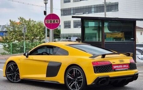Audi R8, 2021 год, 15 850 000 рублей, 2 фотография