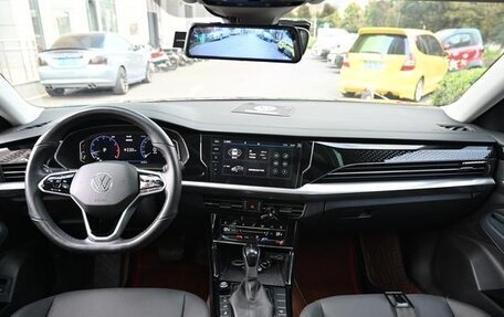 Volkswagen Passat B8 рестайлинг, 2021 год, 2 120 900 рублей, 10 фотография