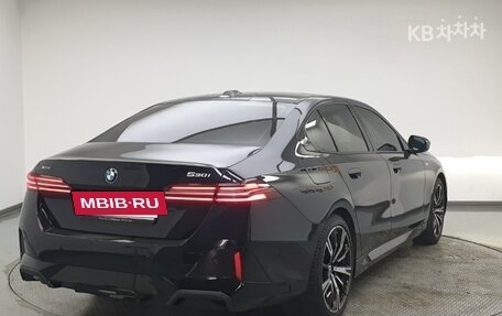 BMW 5 серия, 2024 год, 5 535 000 рублей, 4 фотография