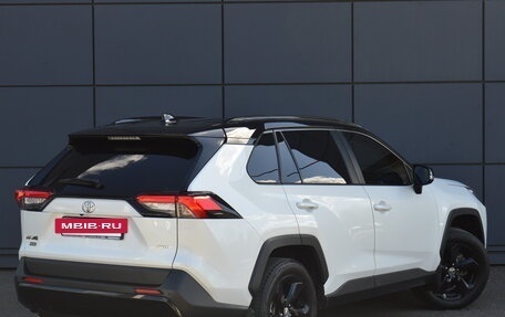 Toyota RAV4, 2021 год, 3 760 000 рублей, 3 фотография