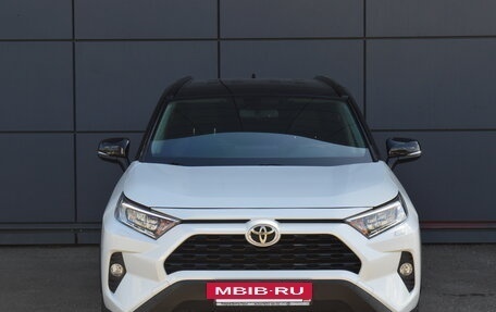 Toyota RAV4, 2021 год, 3 760 000 рублей, 2 фотография