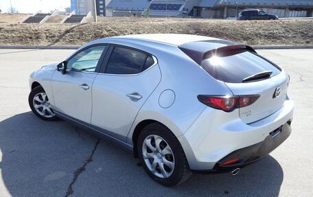 Mazda 3, 2022 год, 2 270 000 рублей, 33 фотография