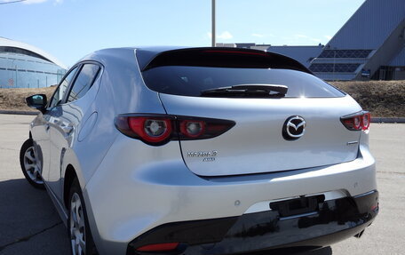 Mazda 3, 2022 год, 2 270 000 рублей, 34 фотография