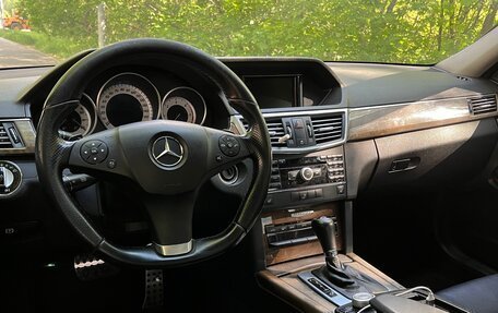 Mercedes-Benz E-Класс, 2009 год, 890 000 рублей, 13 фотография