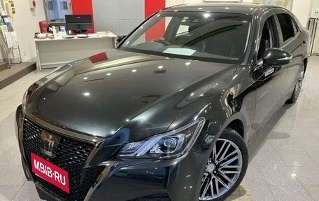 Toyota Crown, 2018 год, 1 800 000 рублей, 3 фотография
