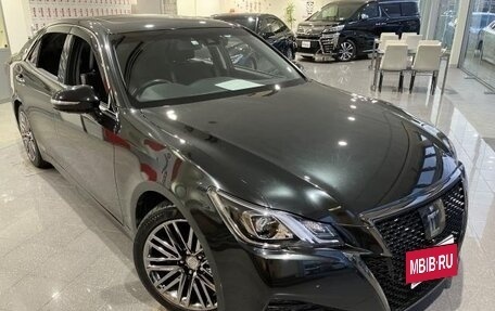Toyota Crown, 2018 год, 1 800 000 рублей, 2 фотография