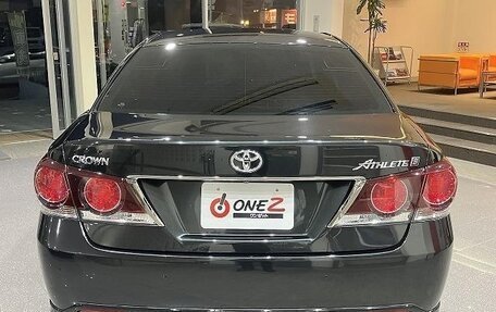 Toyota Crown, 2018 год, 1 800 000 рублей, 8 фотография