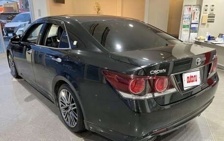 Toyota Crown, 2018 год, 1 800 000 рублей, 6 фотография