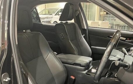 Toyota Crown, 2018 год, 1 800 000 рублей, 10 фотография