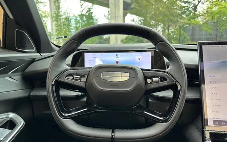 Geely Atlas, 2024 год, 1 799 000 рублей, 10 фотография