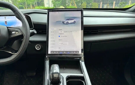 Geely Atlas, 2024 год, 1 799 000 рублей, 12 фотография