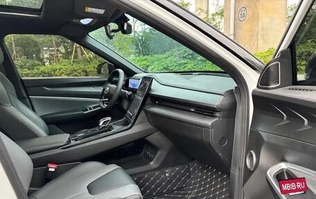 Geely Atlas, 2024 год, 1 799 000 рублей, 13 фотография