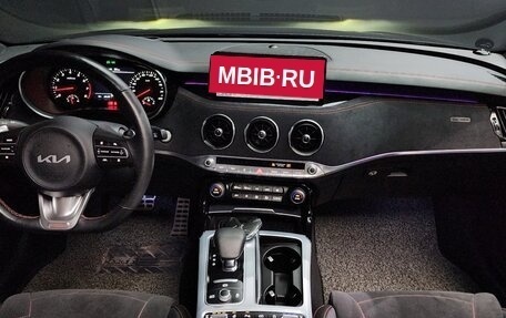 KIA Stinger I, 2021 год, 2 943 000 рублей, 12 фотография