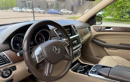 Mercedes-Benz M-Класс, 2013 год, 32 фотография