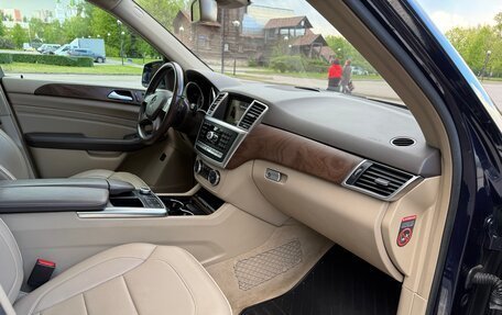 Mercedes-Benz M-Класс, 2013 год, 27 фотография