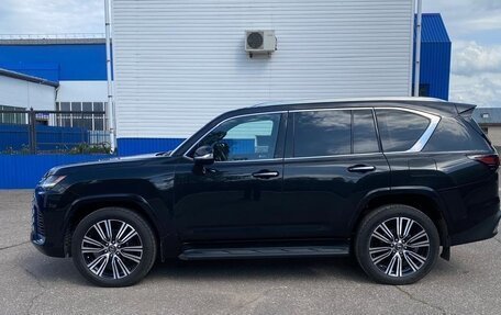 Lexus LX, 2023 год, 17 000 000 рублей, 3 фотография