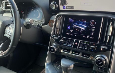 Lexus LX, 2023 год, 17 000 000 рублей, 7 фотография