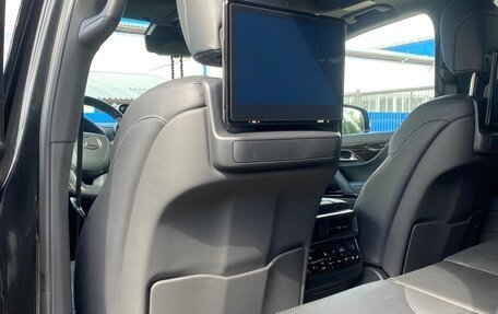 Lexus LX, 2023 год, 17 000 000 рублей, 9 фотография