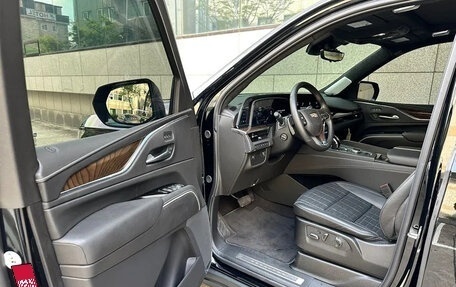 Cadillac Escalade V, 2023 год, 11 360 777 рублей, 9 фотография
