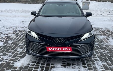 Toyota Camry, 2018 год, 3 100 000 рублей, 7 фотография