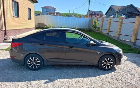 Hyundai Solaris II рестайлинг, 2015 год, 885 000 рублей, 3 фотография