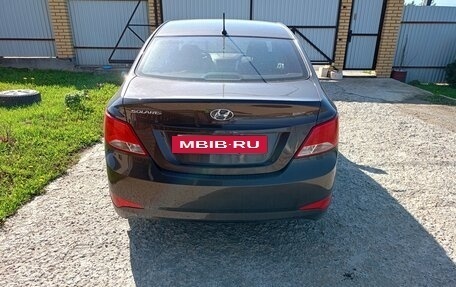 Hyundai Solaris II рестайлинг, 2015 год, 885 000 рублей, 4 фотография