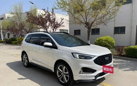 Ford Edge II рестайлинг, 2020 год, 2 550 000 рублей, 3 фотография