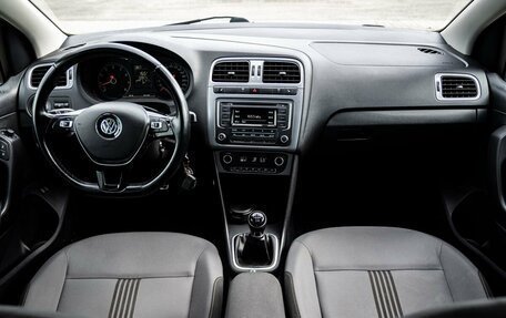 Volkswagen Polo VI (EU Market), 2016 год, 1 100 000 рублей, 13 фотография