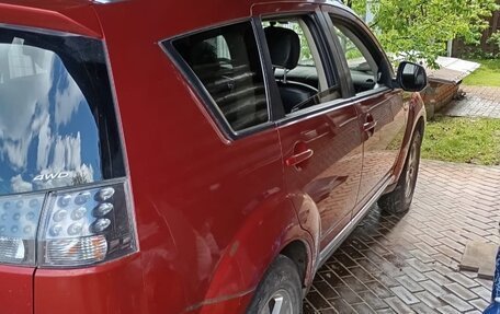 Mitsubishi Outlander III рестайлинг 3, 2008 год, 850 000 рублей, 4 фотография
