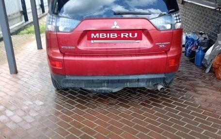 Mitsubishi Outlander III рестайлинг 3, 2008 год, 850 000 рублей, 2 фотография