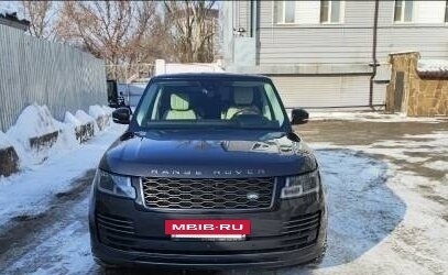Land Rover Range Rover IV рестайлинг, 2018 год, 8 000 000 рублей, 4 фотография