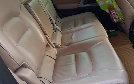 Toyota Land Cruiser 200, 2010 год, 3 550 000 рублей, 4 фотография