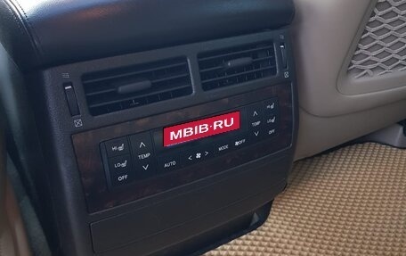 Toyota Land Cruiser 200, 2010 год, 3 550 000 рублей, 22 фотография
