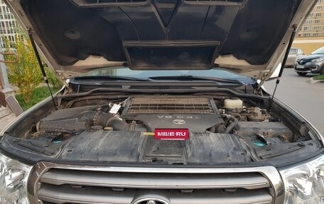 Toyota Land Cruiser 200, 2010 год, 3 550 000 рублей, 19 фотография