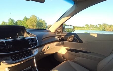 Honda Accord IX рестайлинг, 2012 год, 1 980 000 рублей, 11 фотография