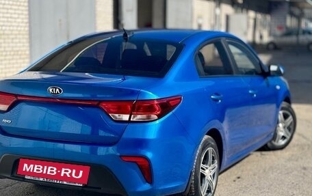 KIA Rio IV, 2018 год, 1 325 000 рублей, 3 фотография