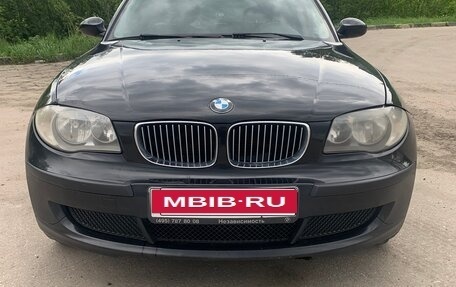 BMW 1 серия, 2008 год, 700 000 рублей, 4 фотография