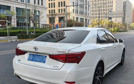 Toyota Crown, 2018 год, 2 750 035 рублей, 2 фотография