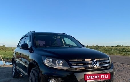 Volkswagen Tiguan I, 2013 год, 1 450 000 рублей, 2 фотография