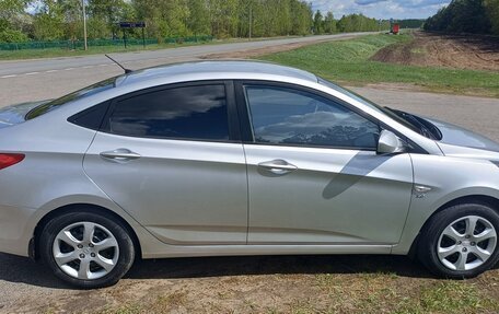 Hyundai Solaris II рестайлинг, 2013 год, 850 000 рублей, 6 фотография