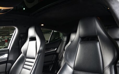 Porsche Panamera II рестайлинг, 2011 год, 2 850 000 рублей, 23 фотография