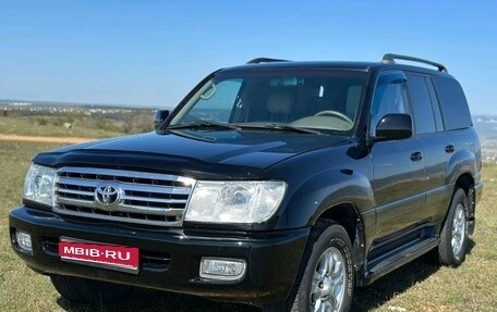 Toyota Land Cruiser 100 рестайлинг 2, 2002 год, 1 700 000 рублей, 1 фотография