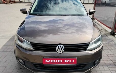 Volkswagen Jetta VI, 2012 год, 1 300 000 рублей, 2 фотография