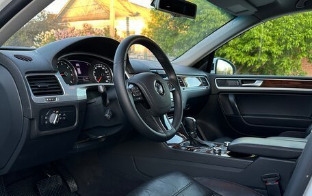 Volkswagen Touareg III, 2013 год, 2 445 000 рублей, 12 фотография