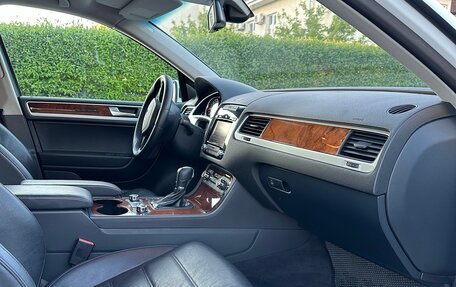 Volkswagen Touareg III, 2013 год, 2 445 000 рублей, 16 фотография