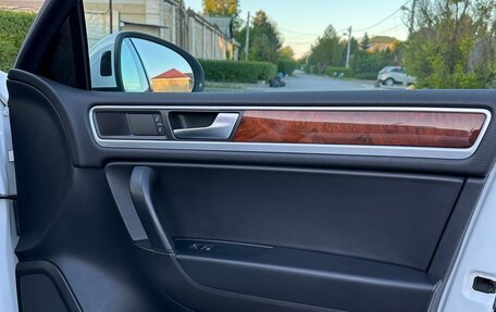 Volkswagen Touareg III, 2013 год, 2 445 000 рублей, 15 фотография