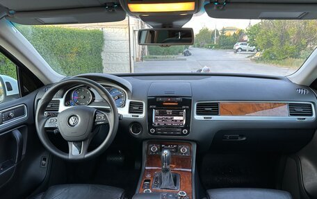 Volkswagen Touareg III, 2013 год, 2 445 000 рублей, 19 фотография