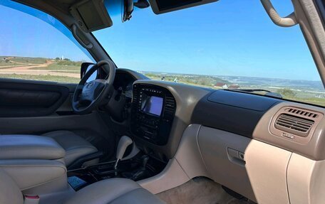 Toyota Land Cruiser 100 рестайлинг 2, 2002 год, 1 700 000 рублей, 17 фотография