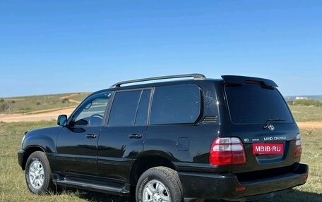 Toyota Land Cruiser 100 рестайлинг 2, 2002 год, 1 700 000 рублей, 6 фотография