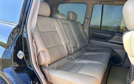 Toyota Land Cruiser 100 рестайлинг 2, 2002 год, 1 700 000 рублей, 19 фотография